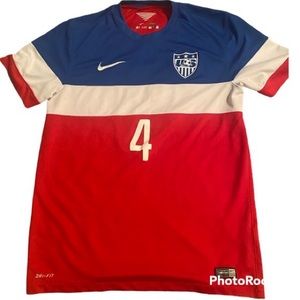 Nike US Soccer Jersey 2014 Bradley #4 Size M